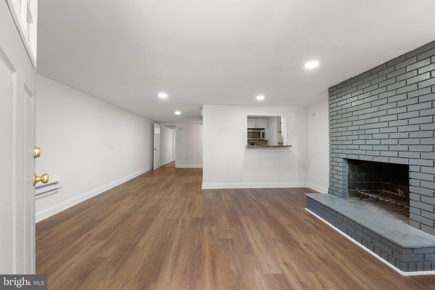 1427 S ST NW, WASHINGTON, District Of Columbia 20009, 4 Bedrooms Bedrooms, ,3 BathroomsBathrooms,Residential,For sale,1427 S ST NW,DCDC2187168 MLS # DCDC2187168