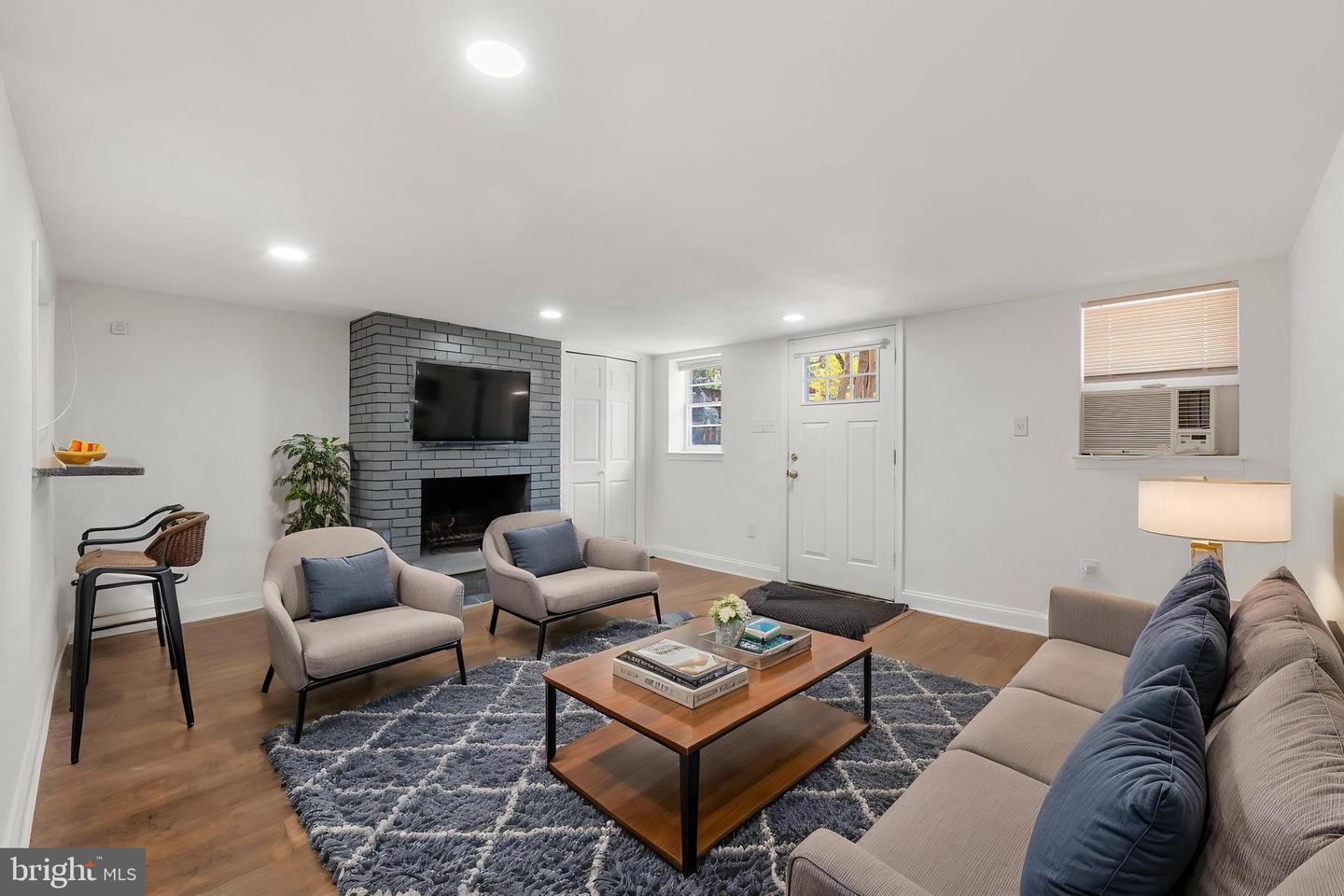 1427 S ST NW, WASHINGTON, District Of Columbia 20009, 4 Bedrooms Bedrooms, ,3 BathroomsBathrooms,Residential,For sale,1427 S ST NW,DCDC2187168 MLS # DCDC2187168