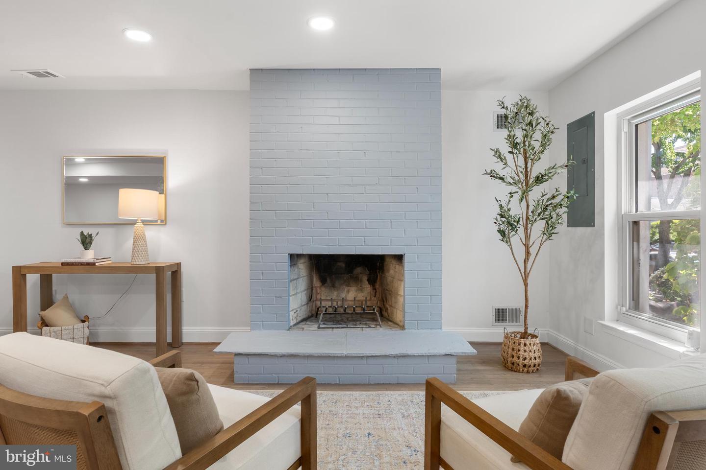 1427 S ST NW, WASHINGTON, District Of Columbia 20009, 4 Bedrooms Bedrooms, ,3 BathroomsBathrooms,Residential,For sale,1427 S ST NW,DCDC2187168 MLS # DCDC2187168