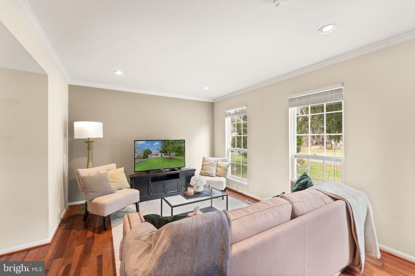 2412 IVYWOOD RD, RESTON, Virginia 20191, 4 Bedrooms Bedrooms, ,2 BathroomsBathrooms,Residential,For sale,2412 IVYWOOD RD,VAFX2224320 MLS # VAFX2224320