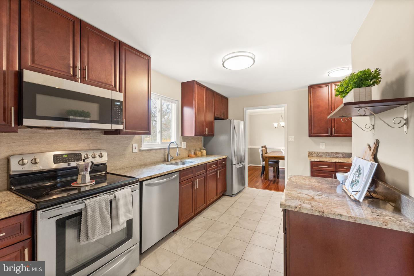 2412 IVYWOOD RD, RESTON, Virginia 20191, 4 Bedrooms Bedrooms, ,2 BathroomsBathrooms,Residential,For sale,2412 IVYWOOD RD,VAFX2224320 MLS # VAFX2224320