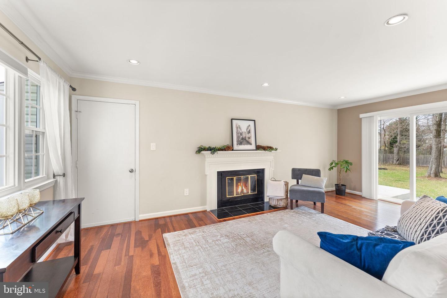 2412 IVYWOOD RD, RESTON, Virginia 20191, 4 Bedrooms Bedrooms, ,2 BathroomsBathrooms,Residential,For sale,2412 IVYWOOD RD,VAFX2224320 MLS # VAFX2224320