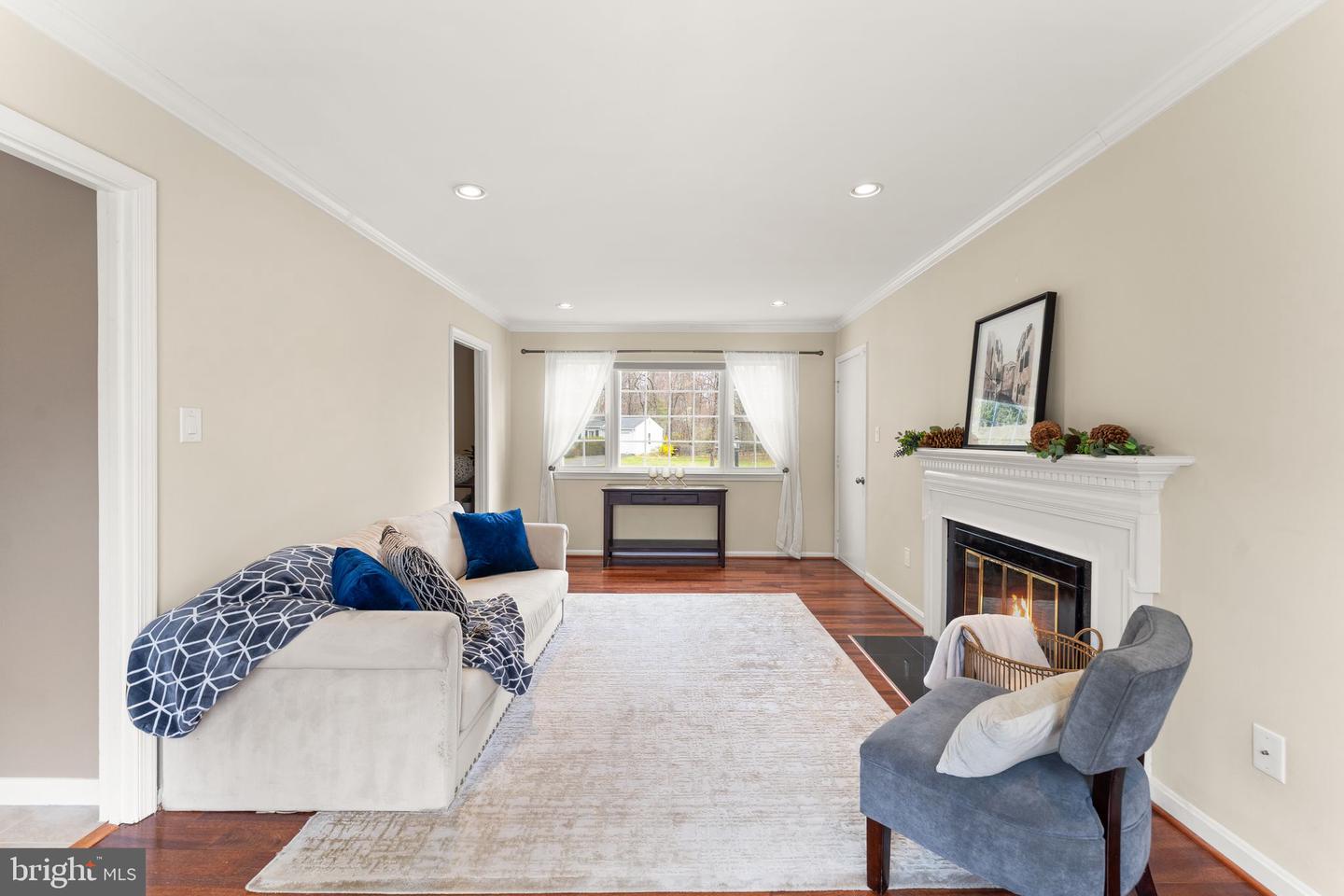 2412 IVYWOOD RD, RESTON, Virginia 20191, 4 Bedrooms Bedrooms, ,2 BathroomsBathrooms,Residential,For sale,2412 IVYWOOD RD,VAFX2224320 MLS # VAFX2224320