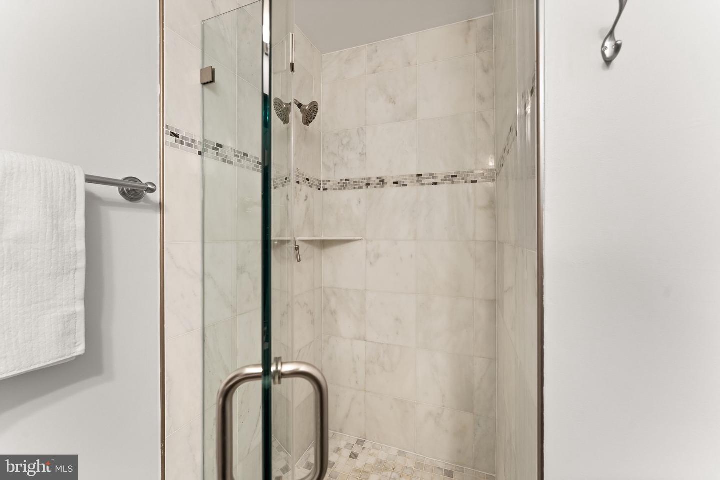 2412 IVYWOOD RD, RESTON, Virginia 20191, 4 Bedrooms Bedrooms, ,2 BathroomsBathrooms,Residential,For sale,2412 IVYWOOD RD,VAFX2224320 MLS # VAFX2224320