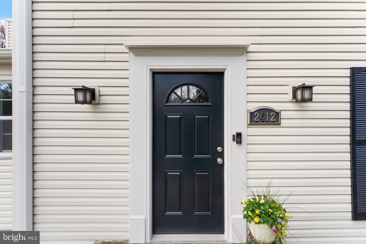 2412 IVYWOOD RD, RESTON, Virginia 20191, 4 Bedrooms Bedrooms, ,2 BathroomsBathrooms,Residential,For sale,2412 IVYWOOD RD,VAFX2224320 MLS # VAFX2224320