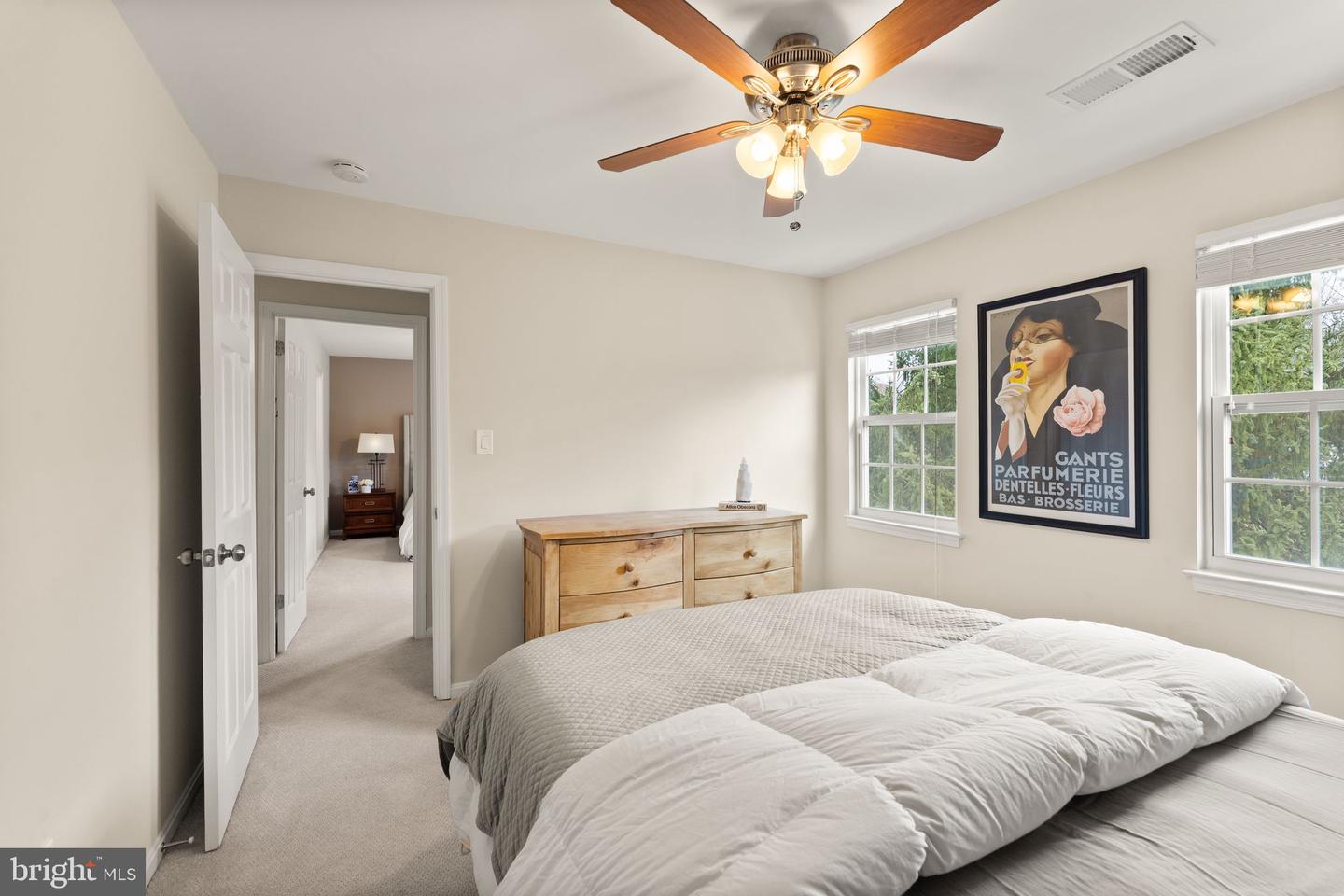 2412 IVYWOOD RD, RESTON, Virginia 20191, 4 Bedrooms Bedrooms, ,2 BathroomsBathrooms,Residential,For sale,2412 IVYWOOD RD,VAFX2224320 MLS # VAFX2224320