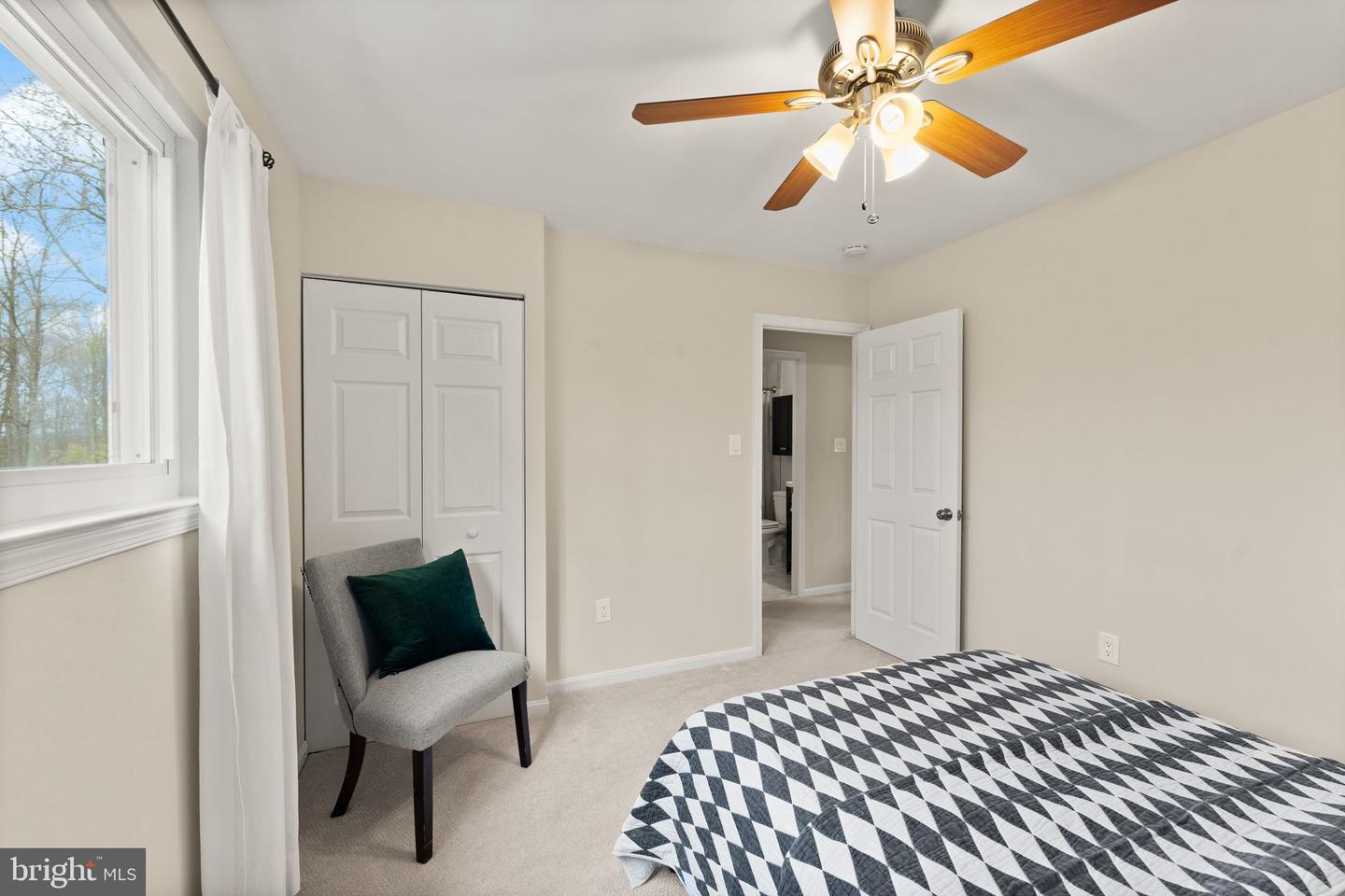 2412 IVYWOOD RD, RESTON, Virginia 20191, 4 Bedrooms Bedrooms, ,2 BathroomsBathrooms,Residential,For sale,2412 IVYWOOD RD,VAFX2224320 MLS # VAFX2224320