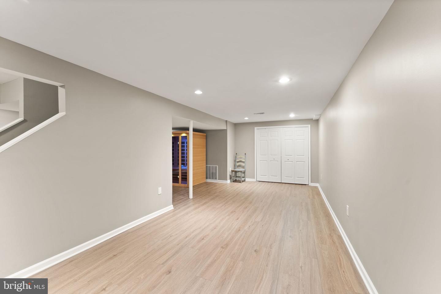 2412 IVYWOOD RD, RESTON, Virginia 20191, 4 Bedrooms Bedrooms, ,2 BathroomsBathrooms,Residential,For sale,2412 IVYWOOD RD,VAFX2224320 MLS # VAFX2224320