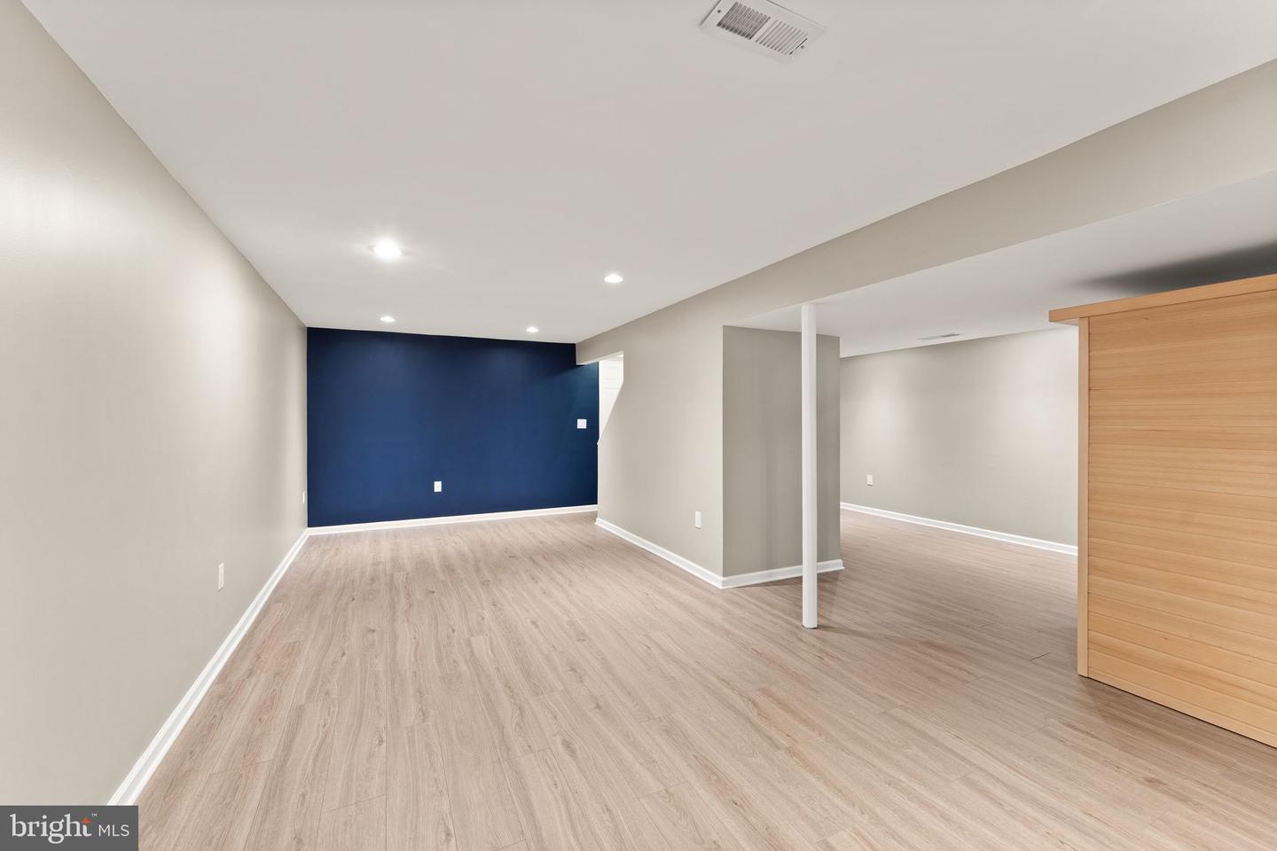 2412 IVYWOOD RD, RESTON, Virginia 20191, 4 Bedrooms Bedrooms, ,2 BathroomsBathrooms,Residential,For sale,2412 IVYWOOD RD,VAFX2224320 MLS # VAFX2224320