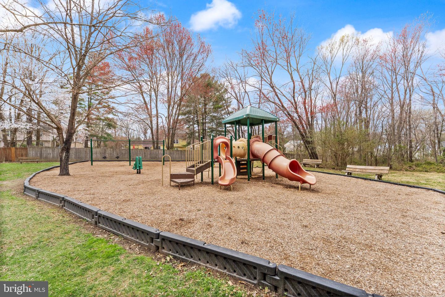 2412 IVYWOOD RD, RESTON, Virginia 20191, 4 Bedrooms Bedrooms, ,2 BathroomsBathrooms,Residential,For sale,2412 IVYWOOD RD,VAFX2224320 MLS # VAFX2224320