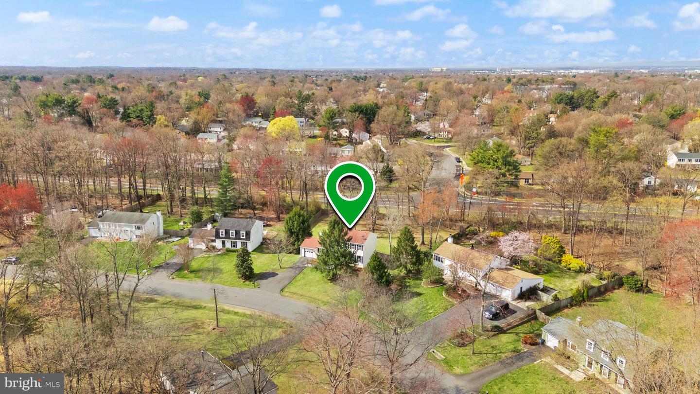 2412 IVYWOOD RD, RESTON, Virginia 20191, 4 Bedrooms Bedrooms, ,2 BathroomsBathrooms,Residential,For sale,2412 IVYWOOD RD,VAFX2224320 MLS # VAFX2224320