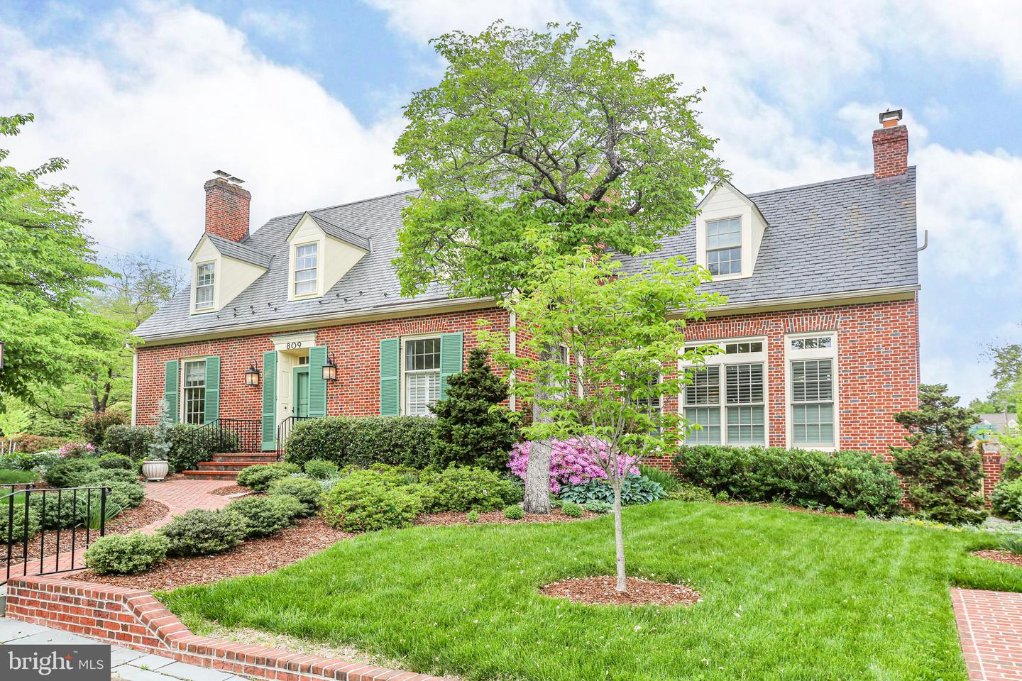 809 CORNELL ST, FREDERICKSBURG, Virginia 22401, 5 Bedrooms Bedrooms, ,5 BathroomsBathrooms,Residential,For sale,809 CORNELL ST,VAFB2007688 MLS # VAFB2007688