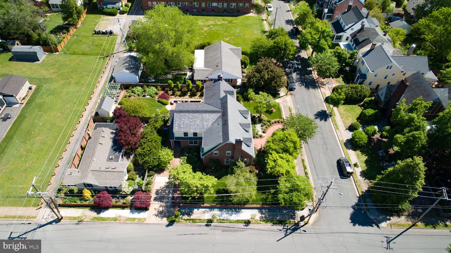 809 CORNELL ST, FREDERICKSBURG, Virginia 22401, 5 Bedrooms Bedrooms, ,5 BathroomsBathrooms,Residential,For sale,809 CORNELL ST,VAFB2007688 MLS # VAFB2007688
