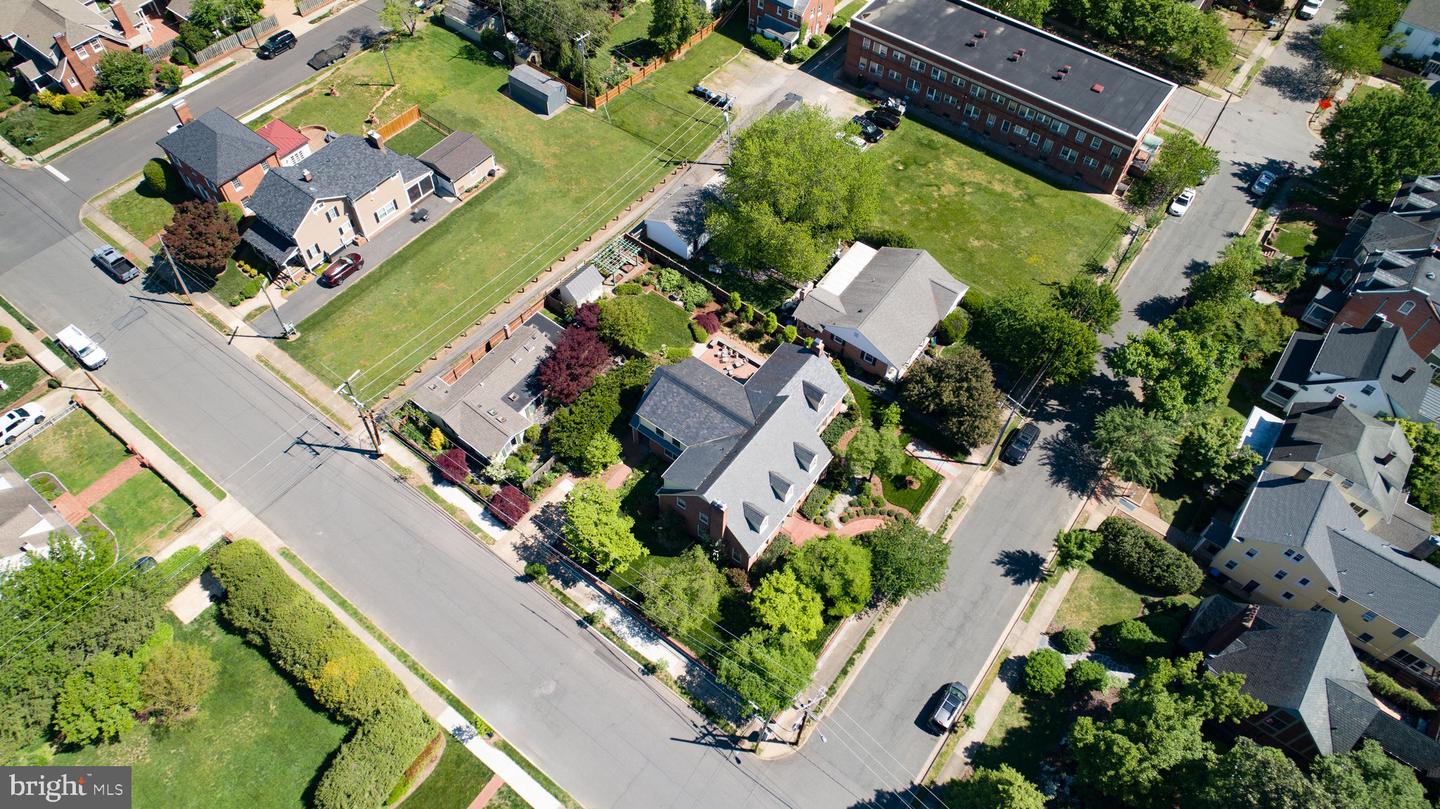 809 CORNELL ST, FREDERICKSBURG, Virginia 22401, 5 Bedrooms Bedrooms, ,5 BathroomsBathrooms,Residential,For sale,809 CORNELL ST,VAFB2007688 MLS # VAFB2007688