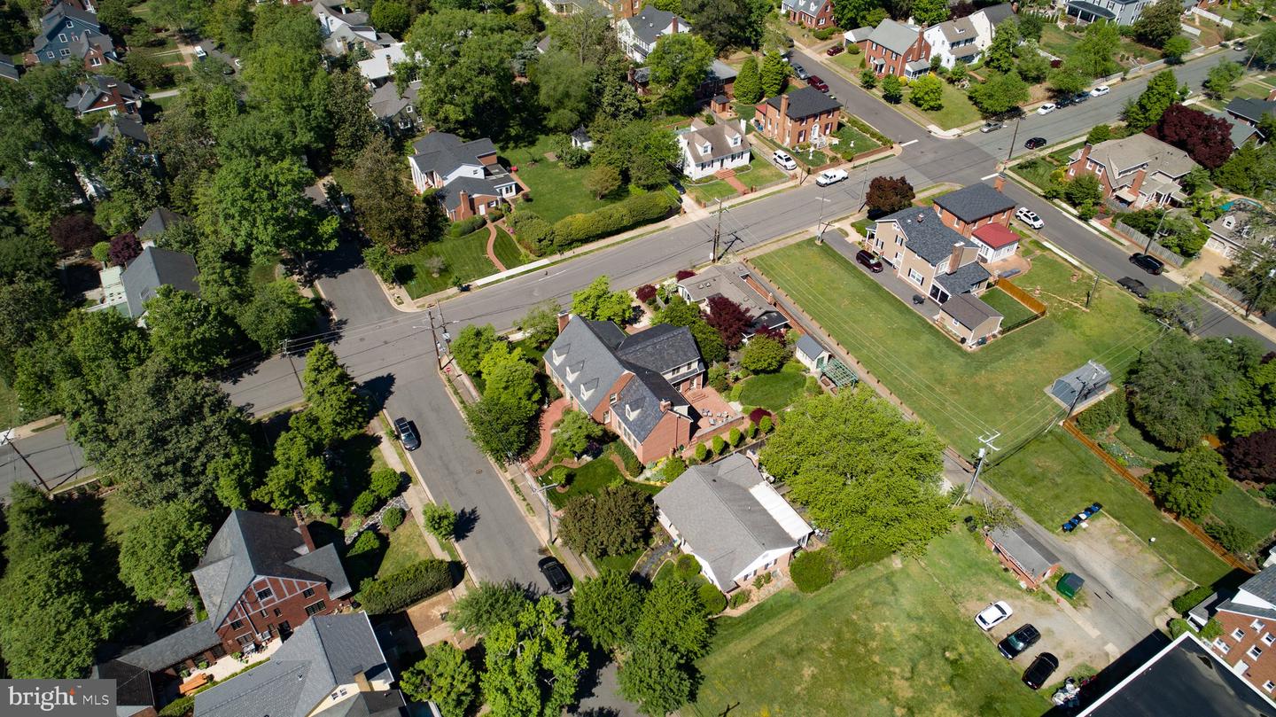 809 CORNELL ST, FREDERICKSBURG, Virginia 22401, 5 Bedrooms Bedrooms, ,5 BathroomsBathrooms,Residential,For sale,809 CORNELL ST,VAFB2007688 MLS # VAFB2007688