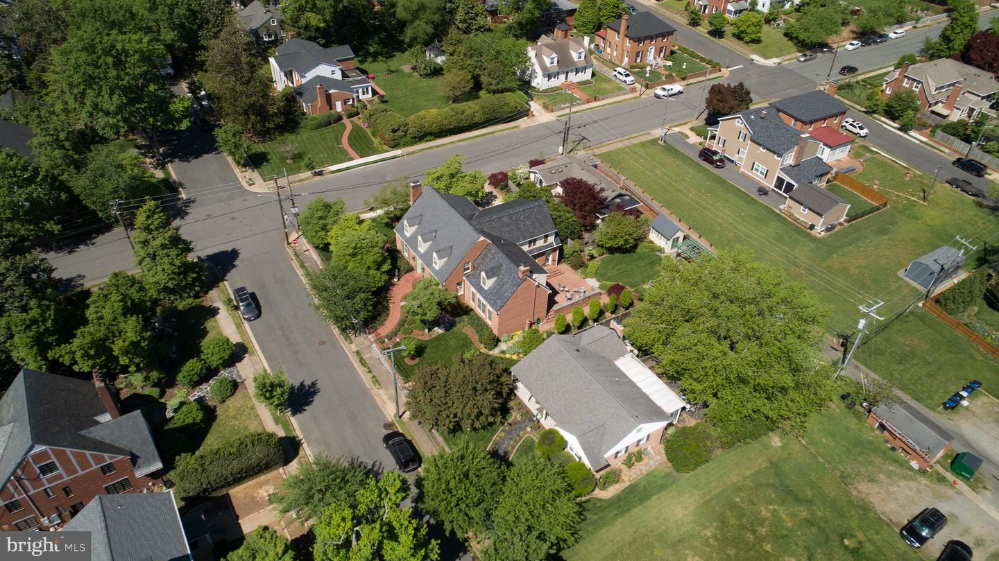 809 CORNELL ST, FREDERICKSBURG, Virginia 22401, 5 Bedrooms Bedrooms, ,5 BathroomsBathrooms,Residential,For sale,809 CORNELL ST,VAFB2007688 MLS # VAFB2007688