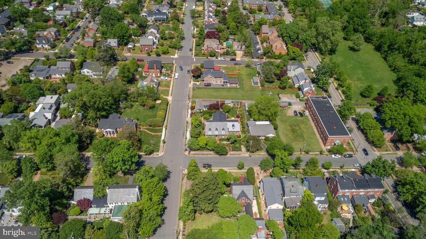 809 CORNELL ST, FREDERICKSBURG, Virginia 22401, 5 Bedrooms Bedrooms, ,5 BathroomsBathrooms,Residential,For sale,809 CORNELL ST,VAFB2007688 MLS # VAFB2007688