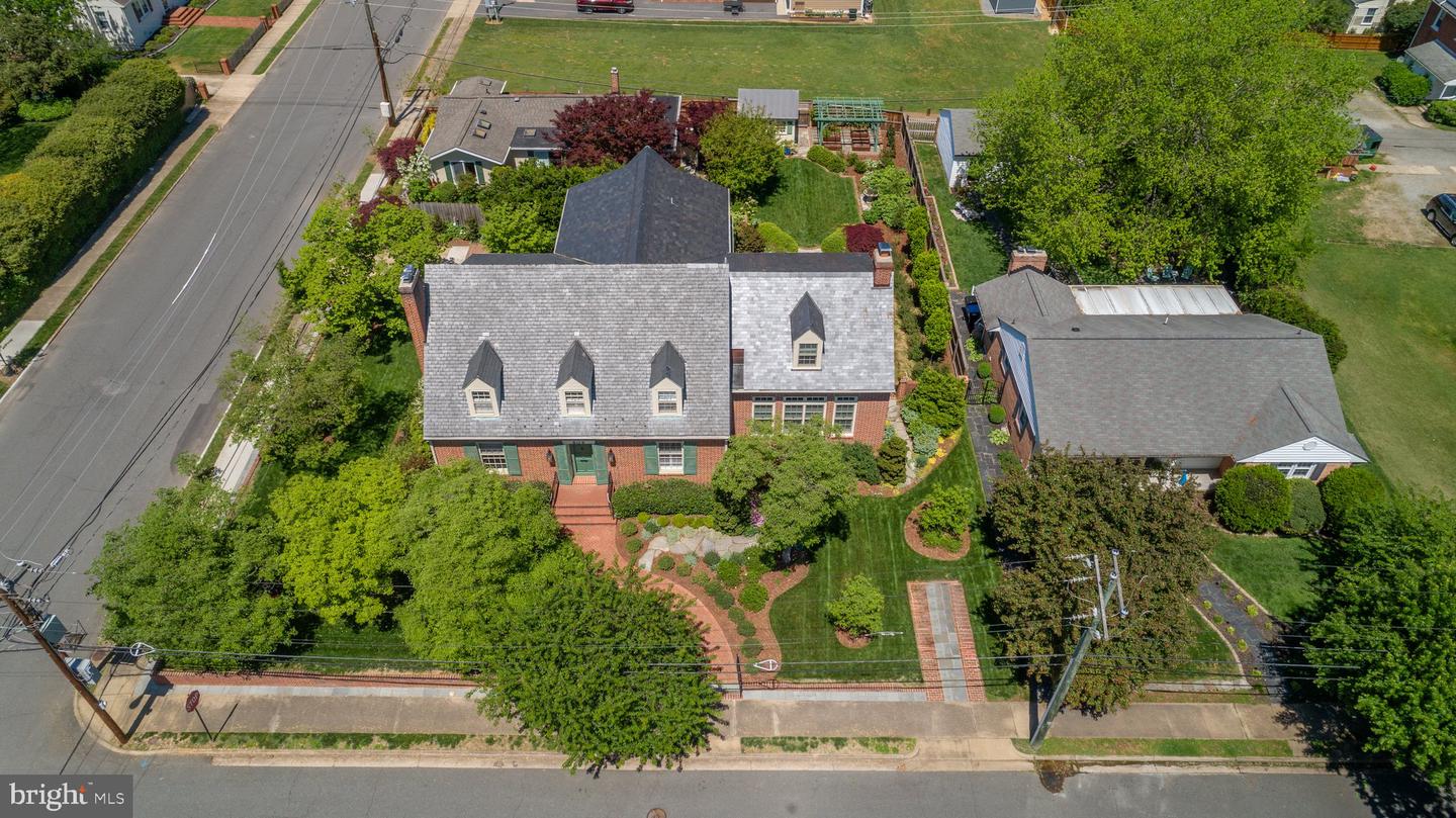 809 CORNELL ST, FREDERICKSBURG, Virginia 22401, 5 Bedrooms Bedrooms, ,5 BathroomsBathrooms,Residential,For sale,809 CORNELL ST,VAFB2007688 MLS # VAFB2007688