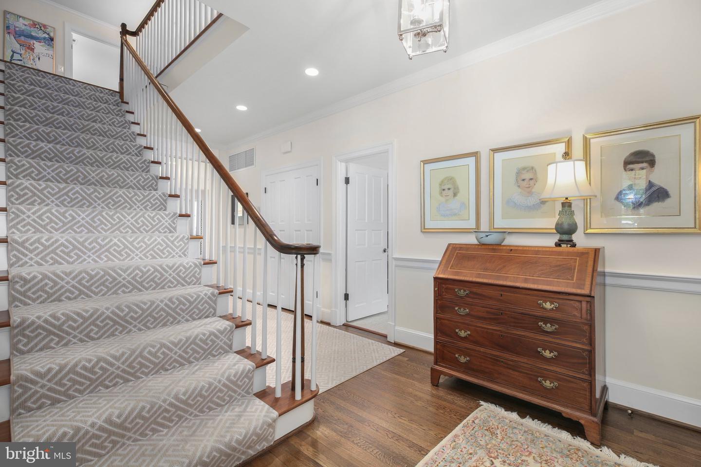 809 CORNELL ST, FREDERICKSBURG, Virginia 22401, 5 Bedrooms Bedrooms, ,5 BathroomsBathrooms,Residential,For sale,809 CORNELL ST,VAFB2007688 MLS # VAFB2007688