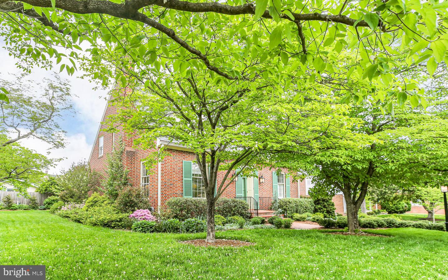 809 CORNELL ST, FREDERICKSBURG, Virginia 22401, 5 Bedrooms Bedrooms, ,5 BathroomsBathrooms,Residential,For sale,809 CORNELL ST,VAFB2007688 MLS # VAFB2007688