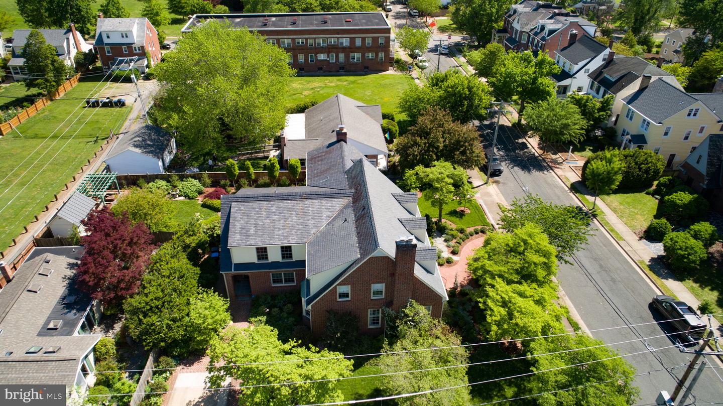 809 CORNELL ST, FREDERICKSBURG, Virginia 22401, 5 Bedrooms Bedrooms, ,5 BathroomsBathrooms,Residential,For sale,809 CORNELL ST,VAFB2007688 MLS # VAFB2007688