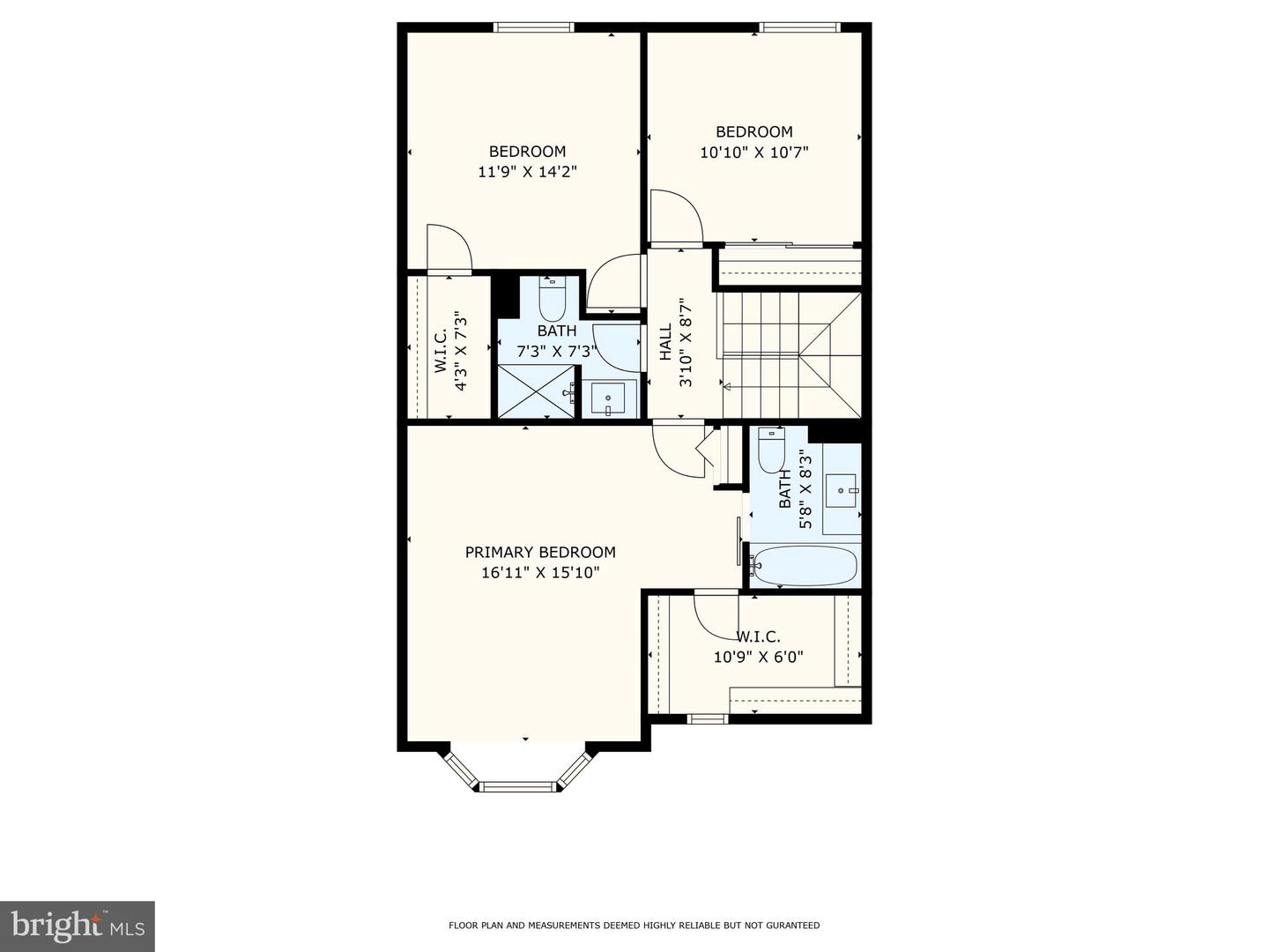 916 MOOREFIELD CREEK RD SW, VIENNA, Virginia 22180, 3 Bedrooms Bedrooms, ,3 BathroomsBathrooms,Residential,For sale,916 MOOREFIELD CREEK RD SW,VAFX2224936 MLS # VAFX2224936