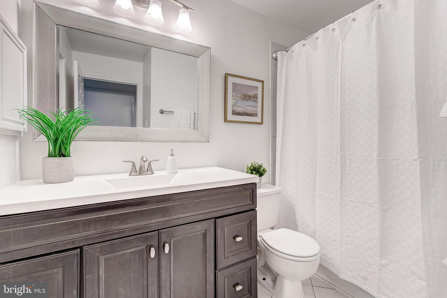 3310 WYNDHAM CIR #111, ALEXANDRIA, Virginia 22302, 1 Bedroom Bedrooms, ,1 BathroomBathrooms,Residential,For sale,3310 WYNDHAM CIR #111,VAAX2042414 MLS # VAAX2042414