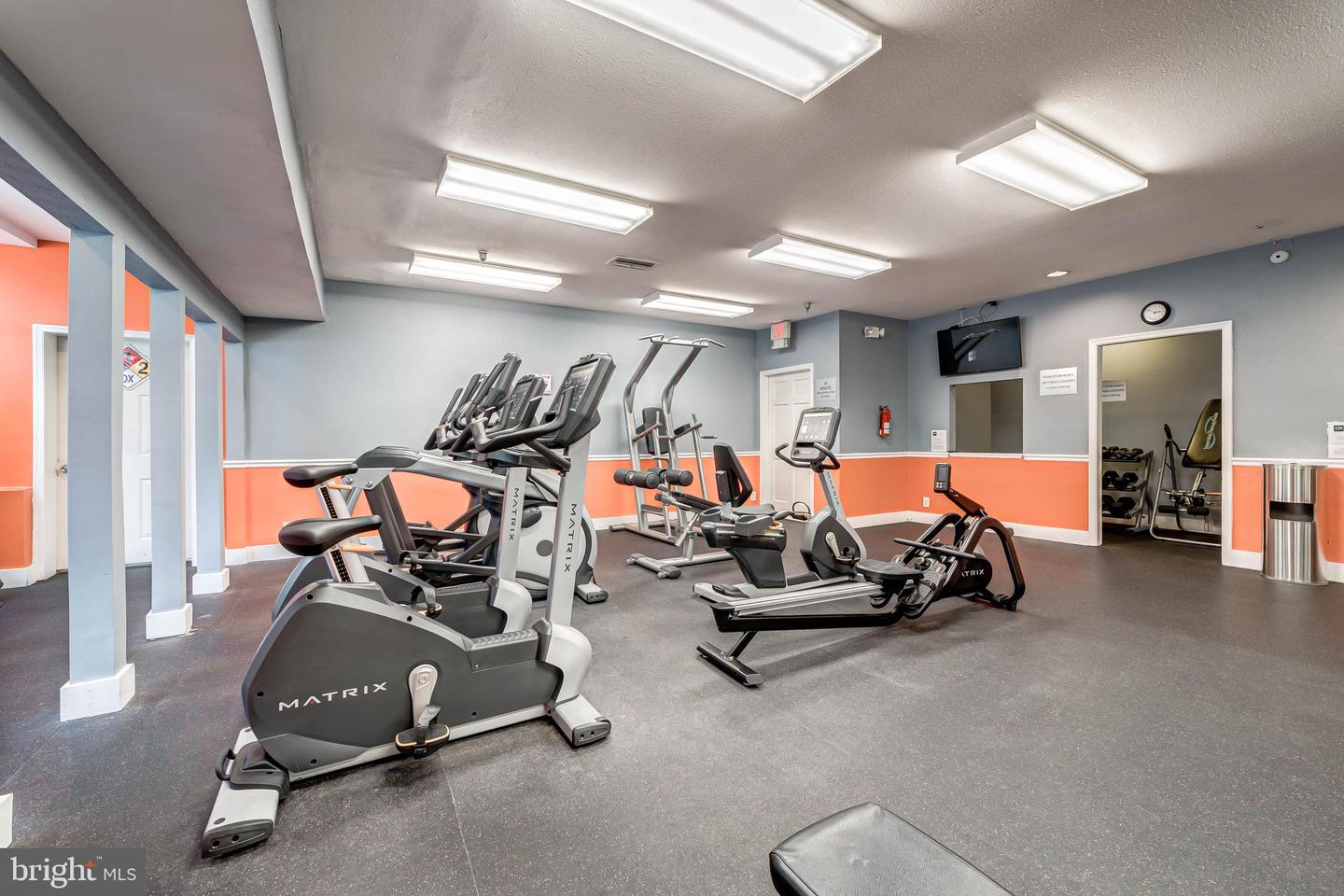 3310 WYNDHAM CIR #111, ALEXANDRIA, Virginia 22302, 1 Bedroom Bedrooms, ,1 BathroomBathrooms,Residential,For sale,3310 WYNDHAM CIR #111,VAAX2042414 MLS # VAAX2042414