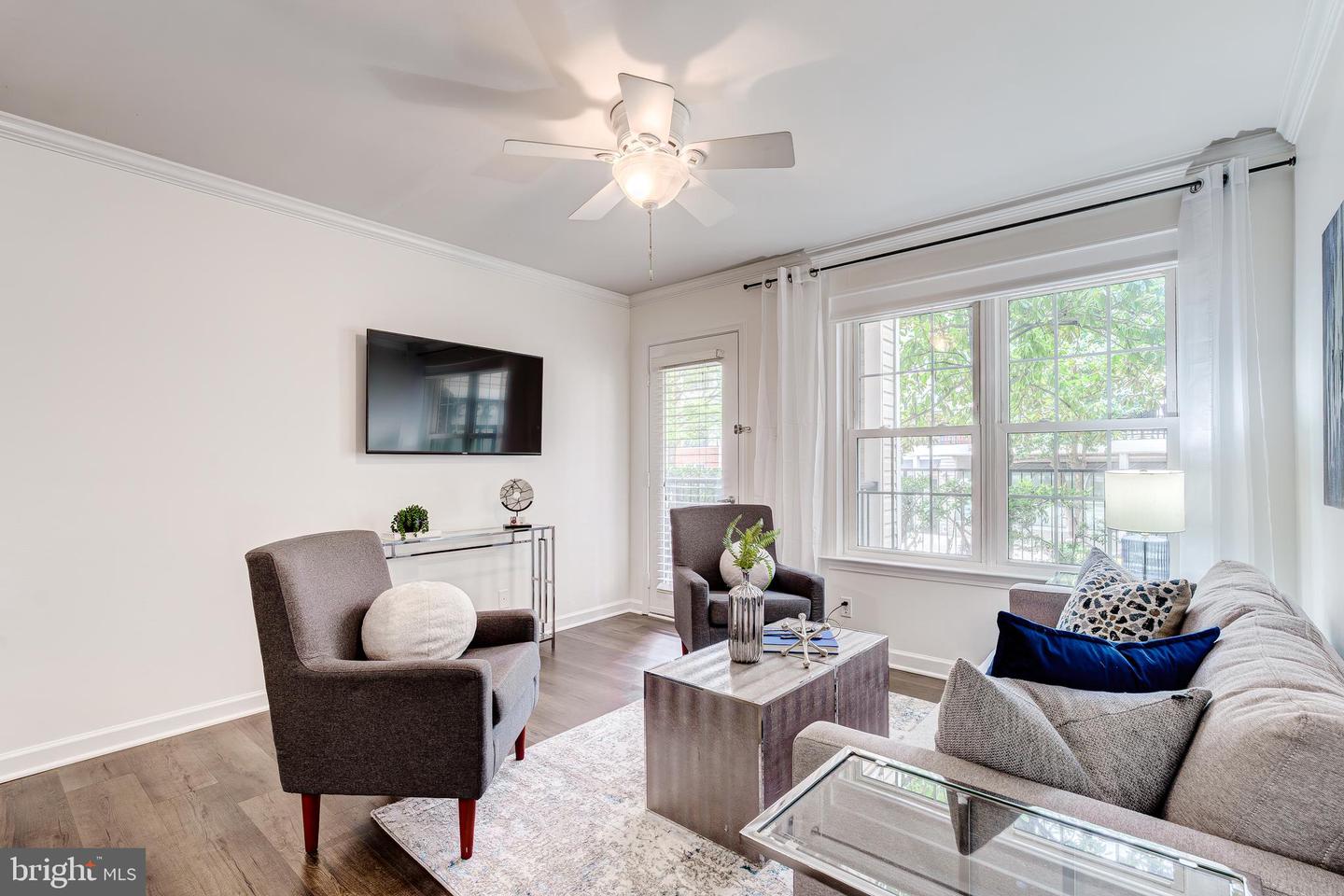 3310 WYNDHAM CIR #111, ALEXANDRIA, Virginia 22302, 1 Bedroom Bedrooms, ,1 BathroomBathrooms,Residential,For sale,3310 WYNDHAM CIR #111,VAAX2042414 MLS # VAAX2042414