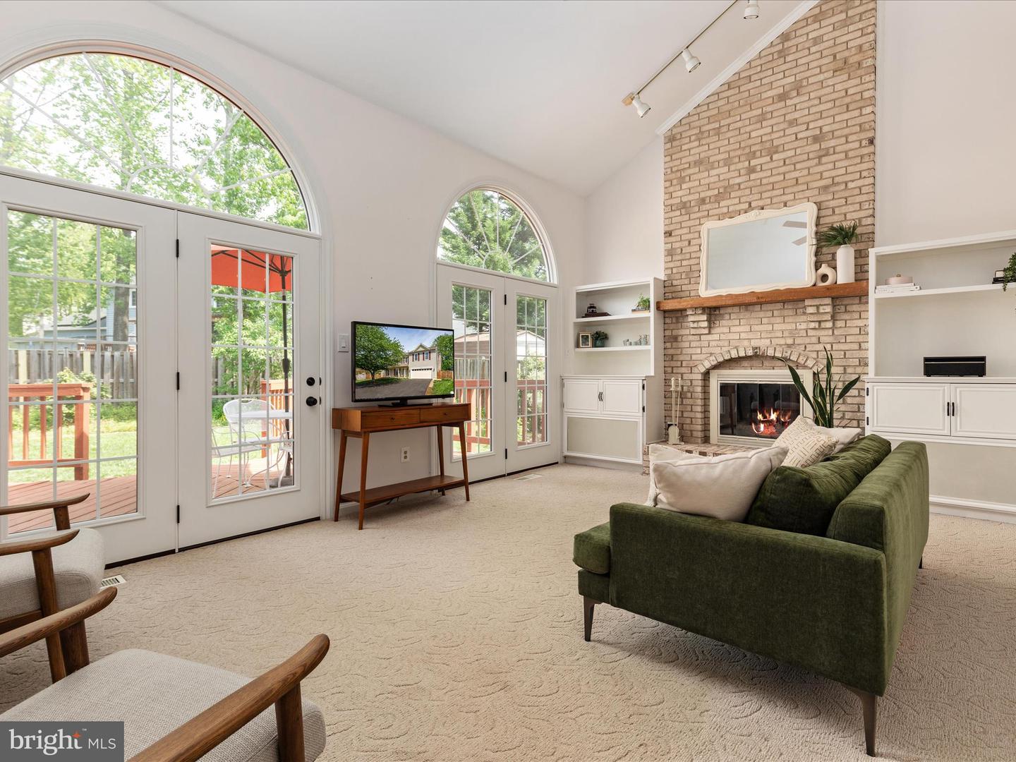 5410 STAPLES LN, WOODBRIDGE, Virginia 22193, 5 Bedrooms Bedrooms, ,3 BathroomsBathrooms,Residential,For sale,5410 STAPLES LN,VAPW2089080 MLS # VAPW2089080