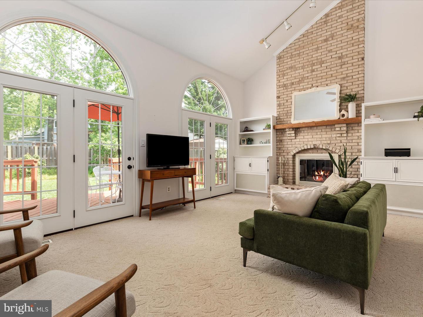 5410 STAPLES LN, WOODBRIDGE, Virginia 22193, 5 Bedrooms Bedrooms, ,3 BathroomsBathrooms,Residential,For sale,5410 STAPLES LN,VAPW2089080 MLS # VAPW2089080