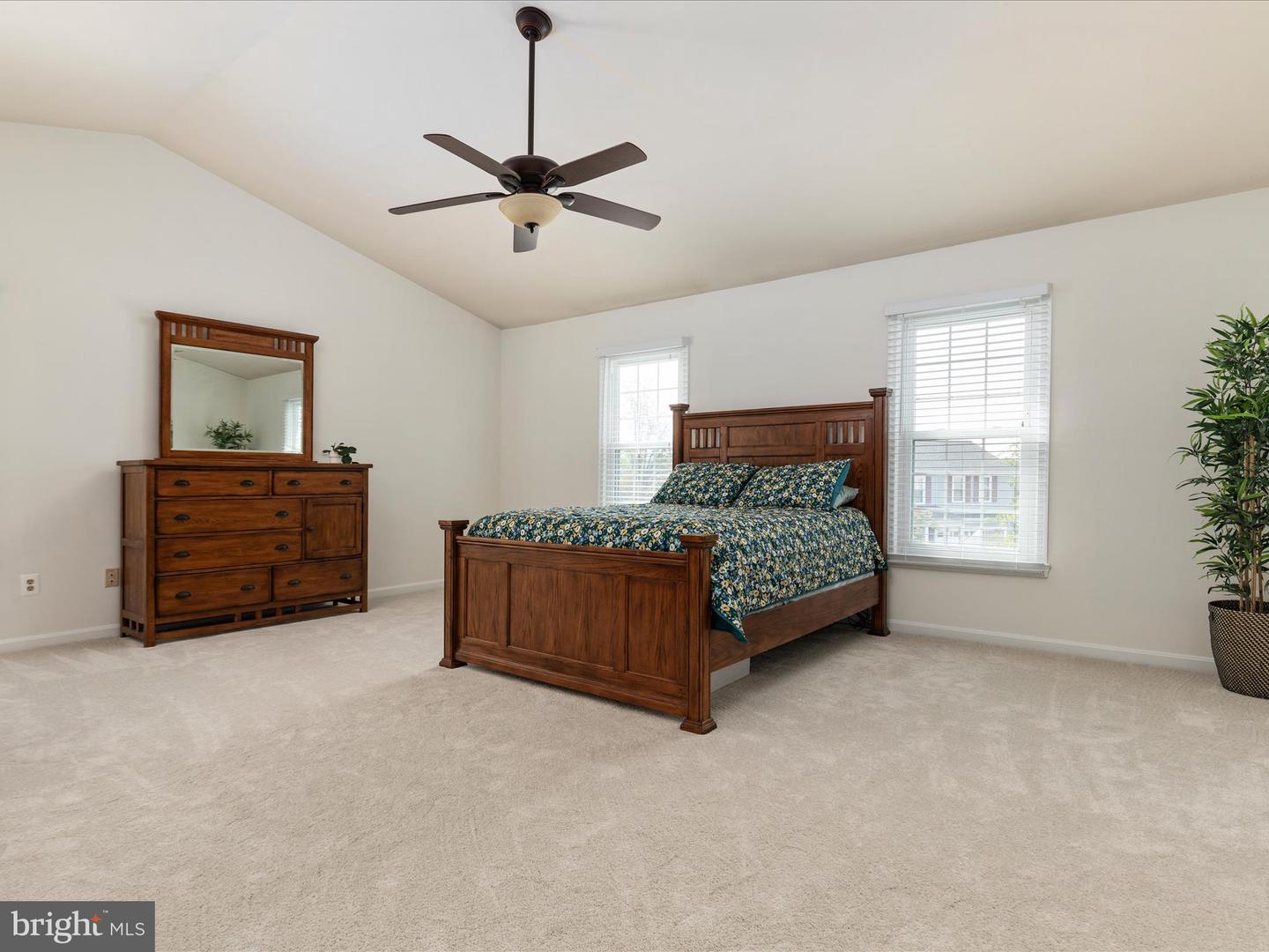 5410 STAPLES LN, WOODBRIDGE, Virginia 22193, 5 Bedrooms Bedrooms, ,3 BathroomsBathrooms,Residential,For sale,5410 STAPLES LN,VAPW2089080 MLS # VAPW2089080