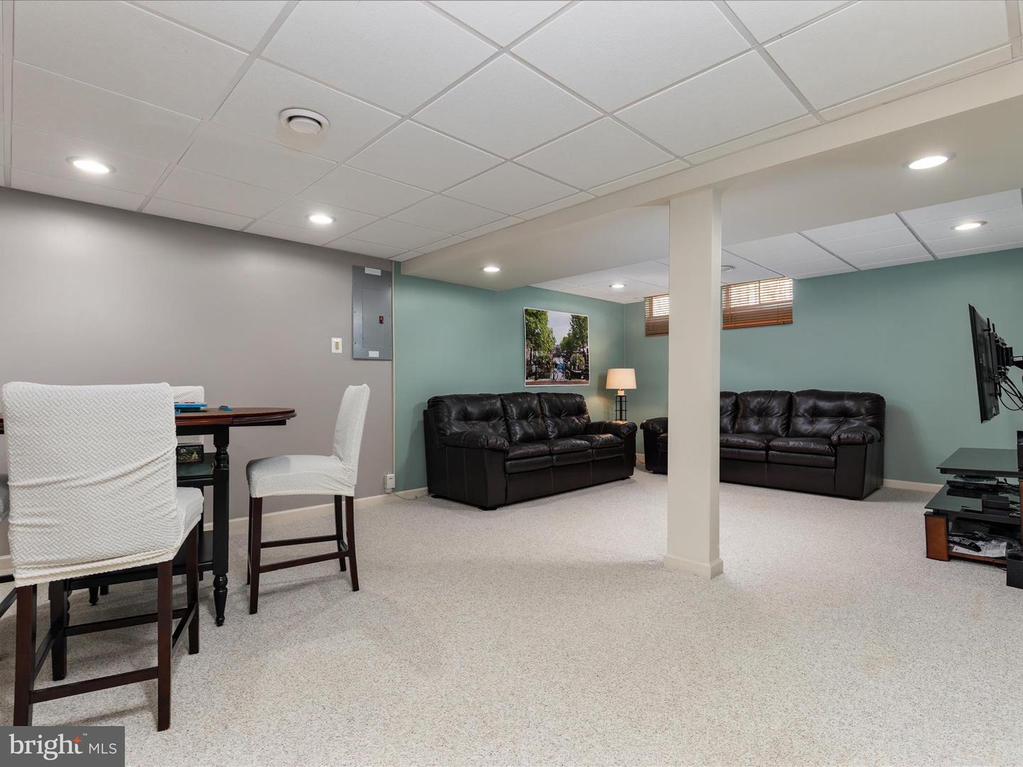 5410 STAPLES LN, WOODBRIDGE, Virginia 22193, 5 Bedrooms Bedrooms, ,3 BathroomsBathrooms,Residential,For sale,5410 STAPLES LN,VAPW2089080 MLS # VAPW2089080