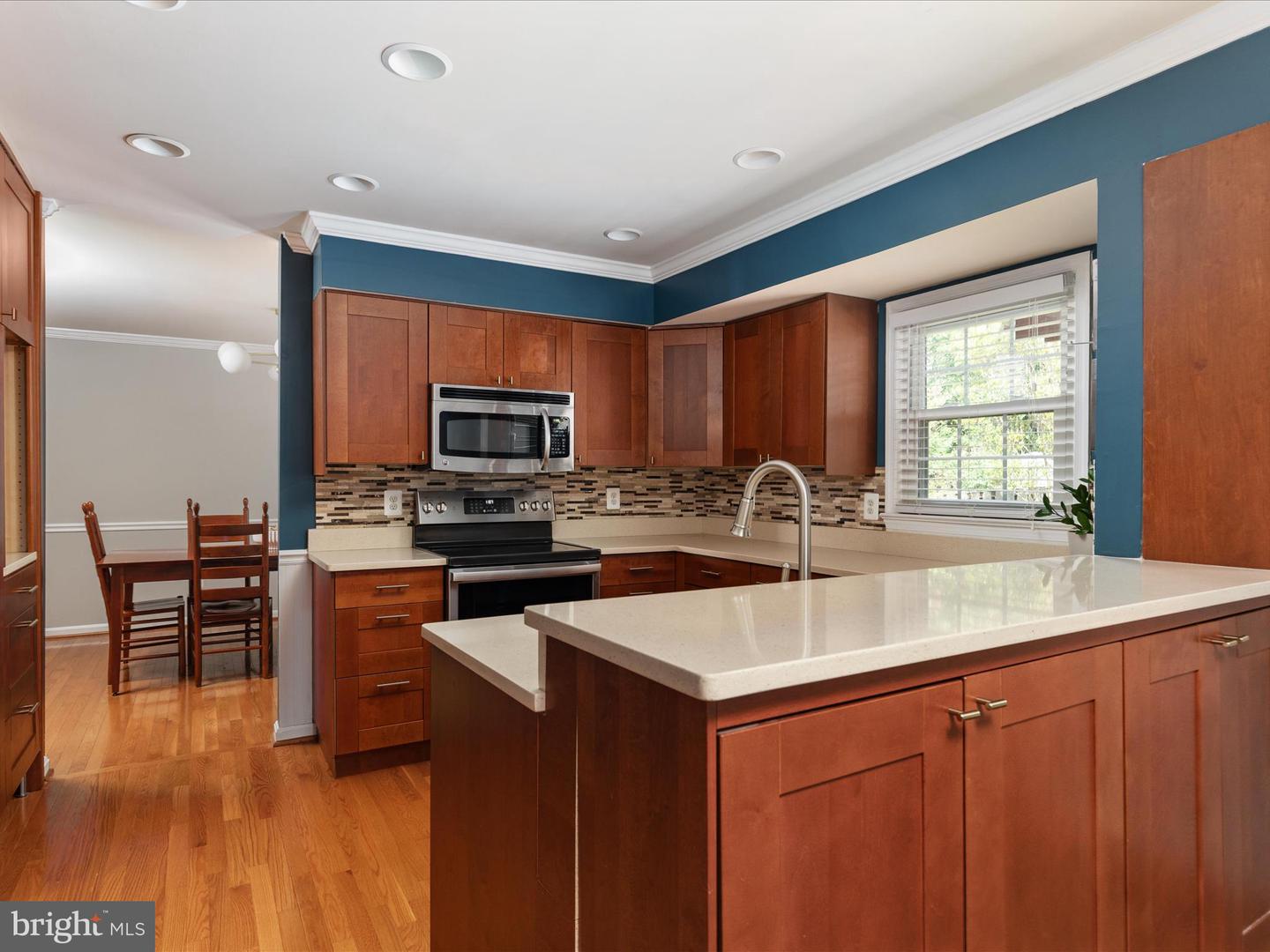 5410 STAPLES LN, WOODBRIDGE, Virginia 22193, 5 Bedrooms Bedrooms, ,3 BathroomsBathrooms,Residential,For sale,5410 STAPLES LN,VAPW2089080 MLS # VAPW2089080