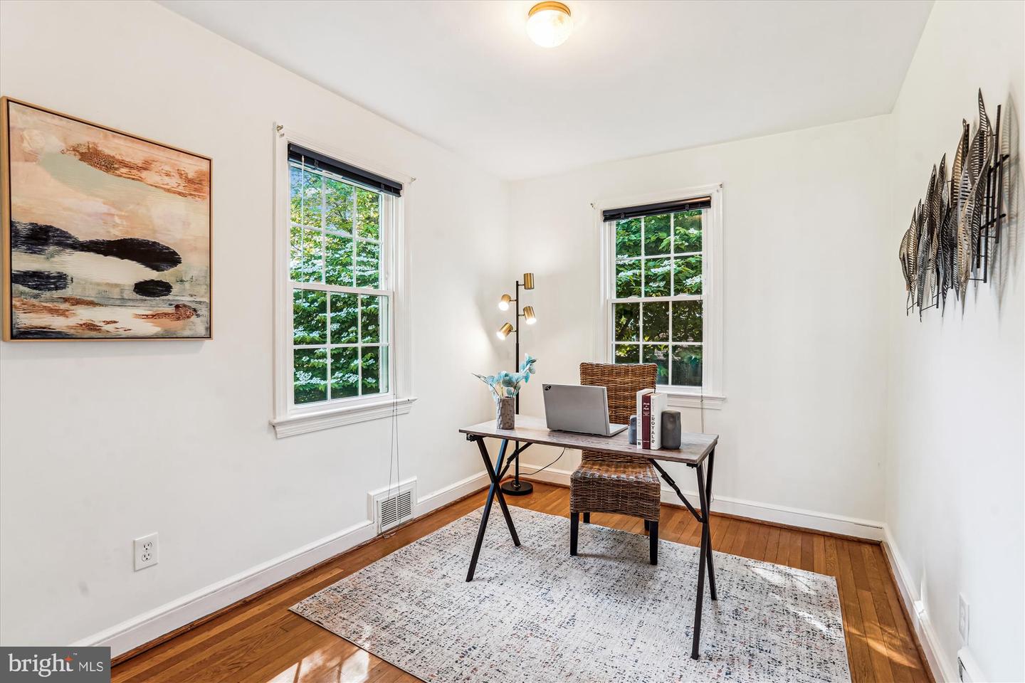 6024 16TH ST N, ARLINGTON, Virginia 22205, 4 Bedrooms Bedrooms, ,1 BathroomBathrooms,Residential,For sale,6024 16TH ST N,VAAR2054202 MLS # VAAR2054202