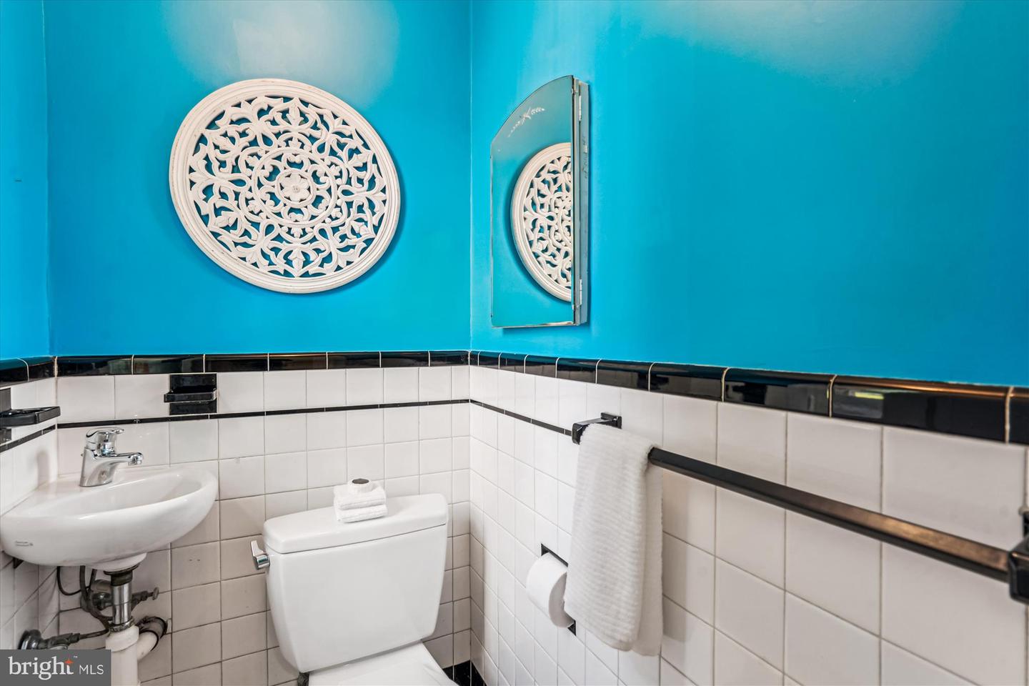 6024 16TH ST N, ARLINGTON, Virginia 22205, 4 Bedrooms Bedrooms, ,1 BathroomBathrooms,Residential,For sale,6024 16TH ST N,VAAR2054202 MLS # VAAR2054202