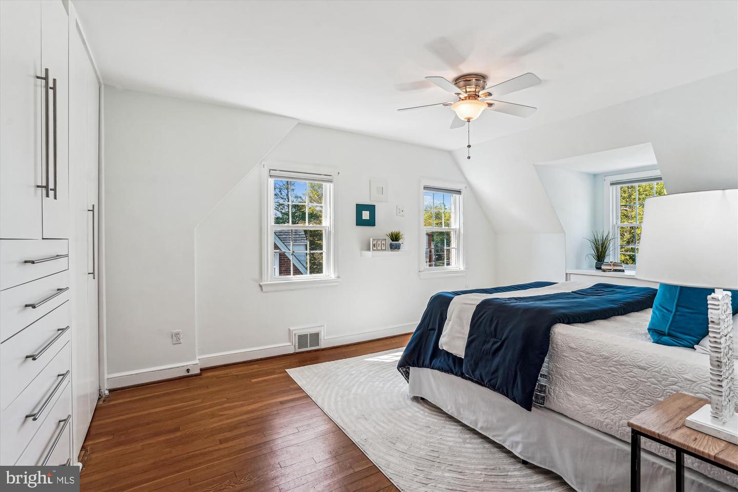 6024 16TH ST N, ARLINGTON, Virginia 22205, 4 Bedrooms Bedrooms, ,1 BathroomBathrooms,Residential,For sale,6024 16TH ST N,VAAR2054202 MLS # VAAR2054202
