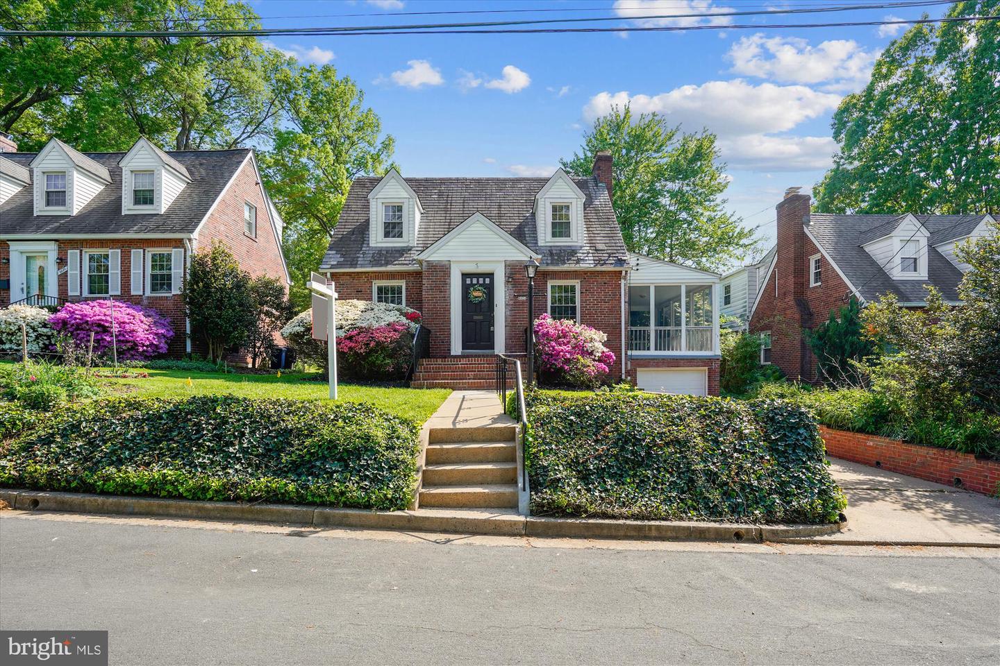 6024 16TH ST N, ARLINGTON, Virginia 22205, 4 Bedrooms Bedrooms, ,1 BathroomBathrooms,Residential,For sale,6024 16TH ST N,VAAR2054202 MLS # VAAR2054202
