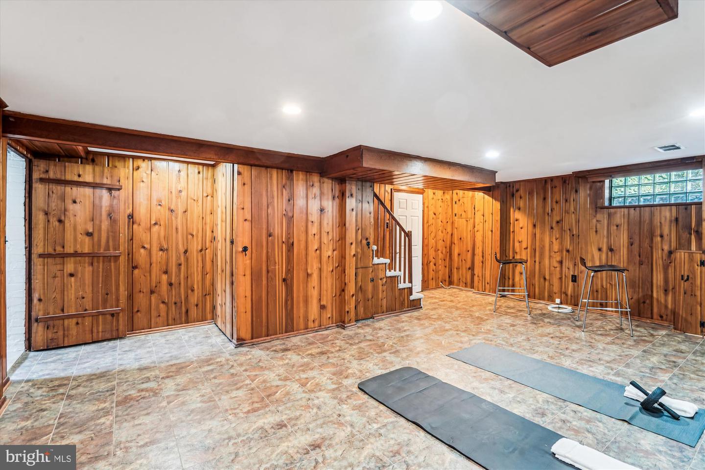 6024 16TH ST N, ARLINGTON, Virginia 22205, 4 Bedrooms Bedrooms, ,1 BathroomBathrooms,Residential,For sale,6024 16TH ST N,VAAR2054202 MLS # VAAR2054202