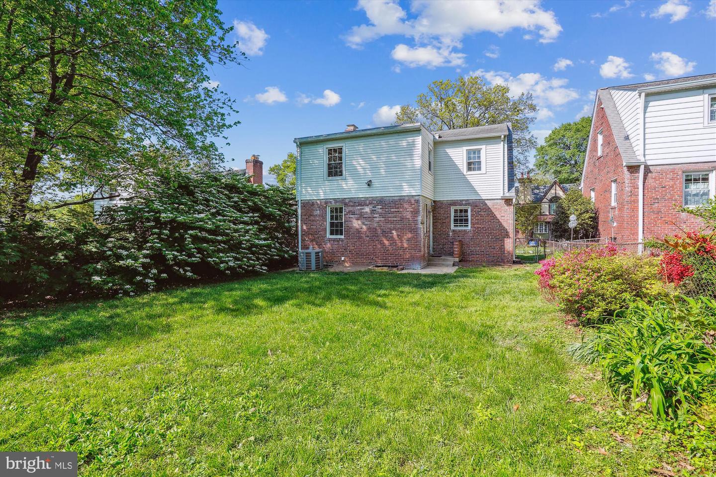 6024 16TH ST N, ARLINGTON, Virginia 22205, 4 Bedrooms Bedrooms, ,1 BathroomBathrooms,Residential,For sale,6024 16TH ST N,VAAR2054202 MLS # VAAR2054202