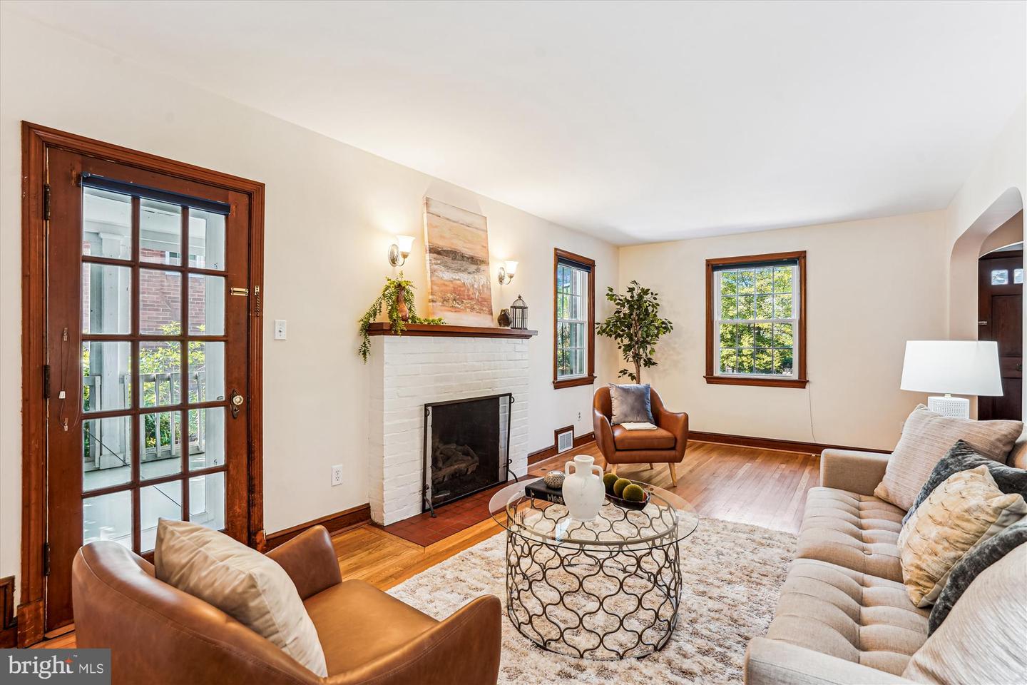 6024 16TH ST N, ARLINGTON, Virginia 22205, 4 Bedrooms Bedrooms, ,1 BathroomBathrooms,Residential,For sale,6024 16TH ST N,VAAR2054202 MLS # VAAR2054202