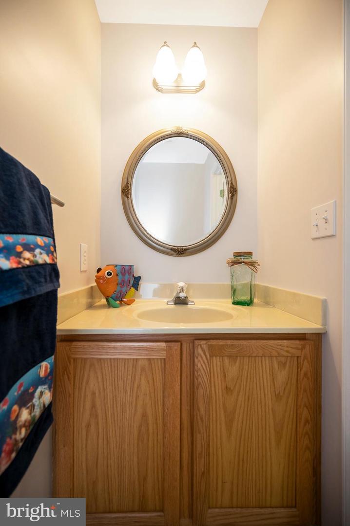 317 EDGEHILL DR, LOCUST GROVE, Virginia 22508, 3 Bedrooms Bedrooms, 7 Rooms Rooms,2 BathroomsBathrooms,Residential,For sale,317 EDGEHILL DR,VAOR2009048 MLS # VAOR2009048