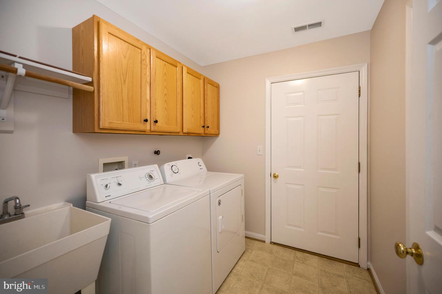317 EDGEHILL DR, LOCUST GROVE, Virginia 22508, 3 Bedrooms Bedrooms, 7 Rooms Rooms,2 BathroomsBathrooms,Residential,For sale,317 EDGEHILL DR,VAOR2009048 MLS # VAOR2009048