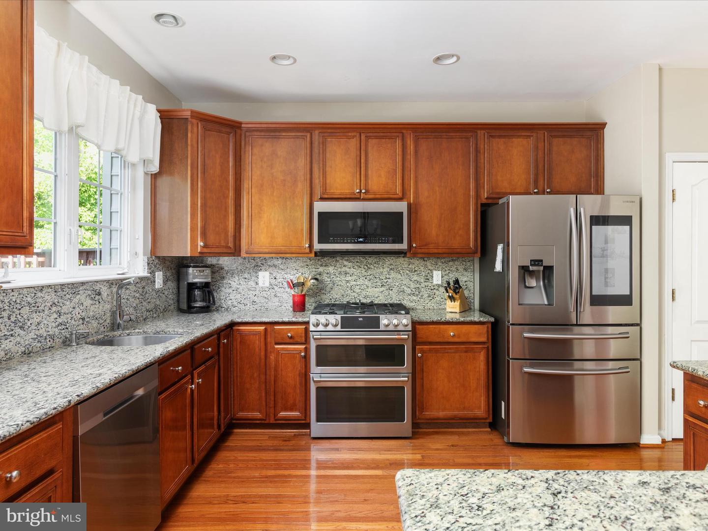 12632 HERON RIDGE DR, FAIRFAX, Virginia 22030, 3 Bedrooms Bedrooms, ,3 BathroomsBathrooms,Residential,For sale,12632 HERON RIDGE DR,VAFX2225900 MLS # VAFX2225900