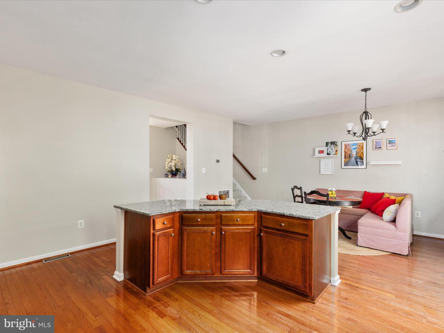 12632 HERON RIDGE DR, FAIRFAX, Virginia 22030, 3 Bedrooms Bedrooms, ,3 BathroomsBathrooms,Residential,For sale,12632 HERON RIDGE DR,VAFX2225900 MLS # VAFX2225900