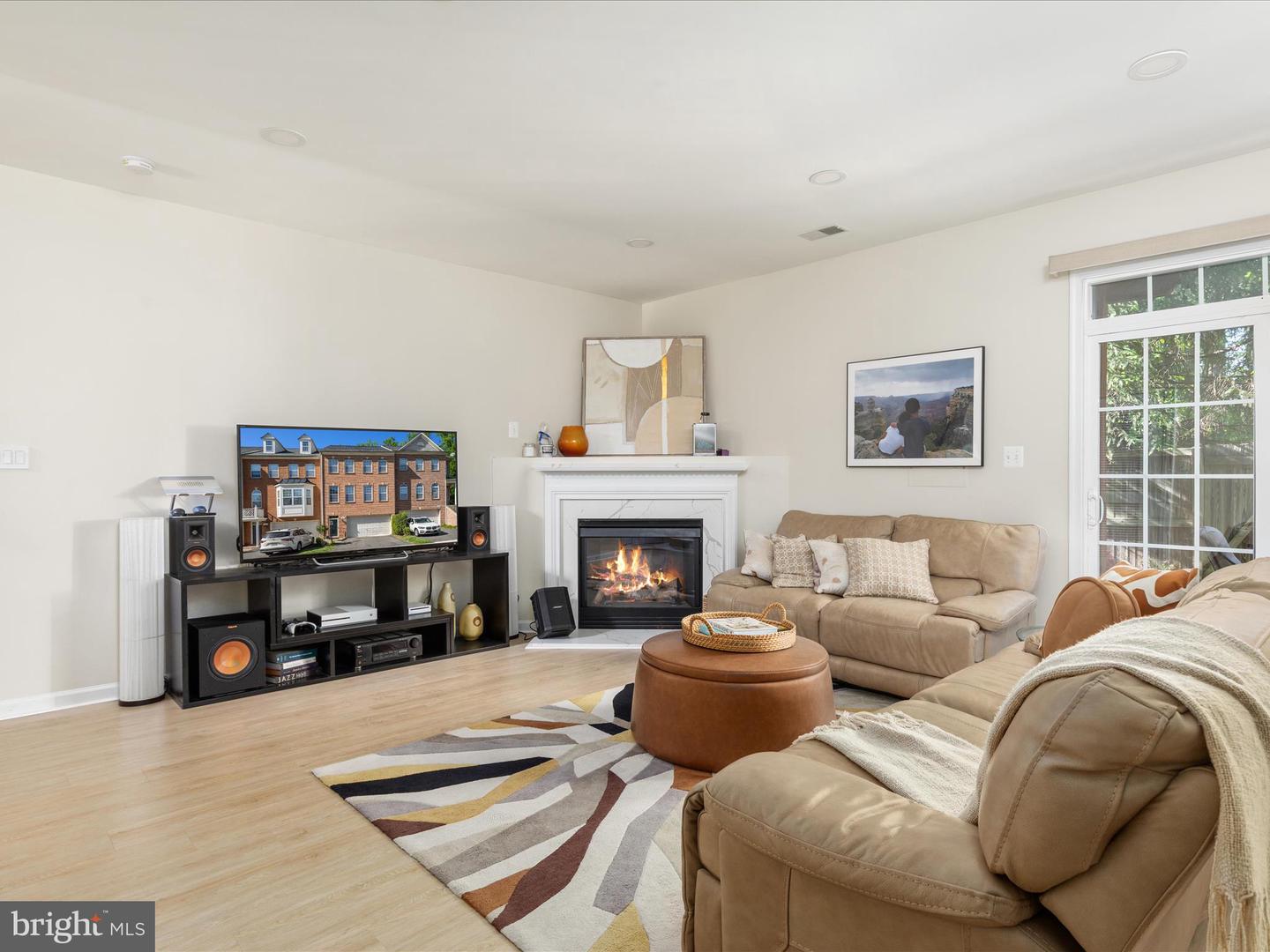 12632 HERON RIDGE DR, FAIRFAX, Virginia 22030, 3 Bedrooms Bedrooms, ,3 BathroomsBathrooms,Residential,For sale,12632 HERON RIDGE DR,VAFX2225900 MLS # VAFX2225900