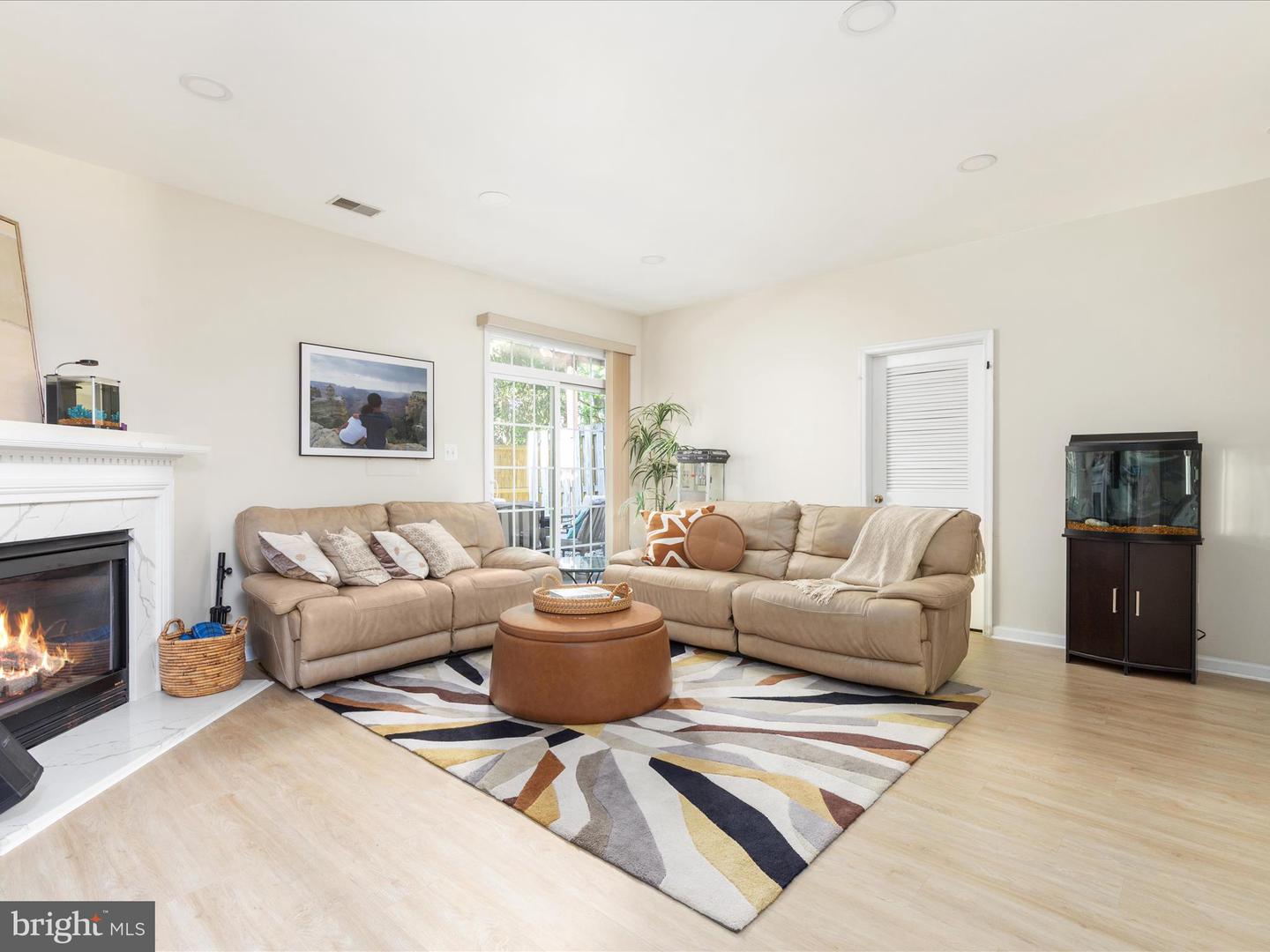 12632 HERON RIDGE DR, FAIRFAX, Virginia 22030, 3 Bedrooms Bedrooms, ,3 BathroomsBathrooms,Residential,For sale,12632 HERON RIDGE DR,VAFX2225900 MLS # VAFX2225900