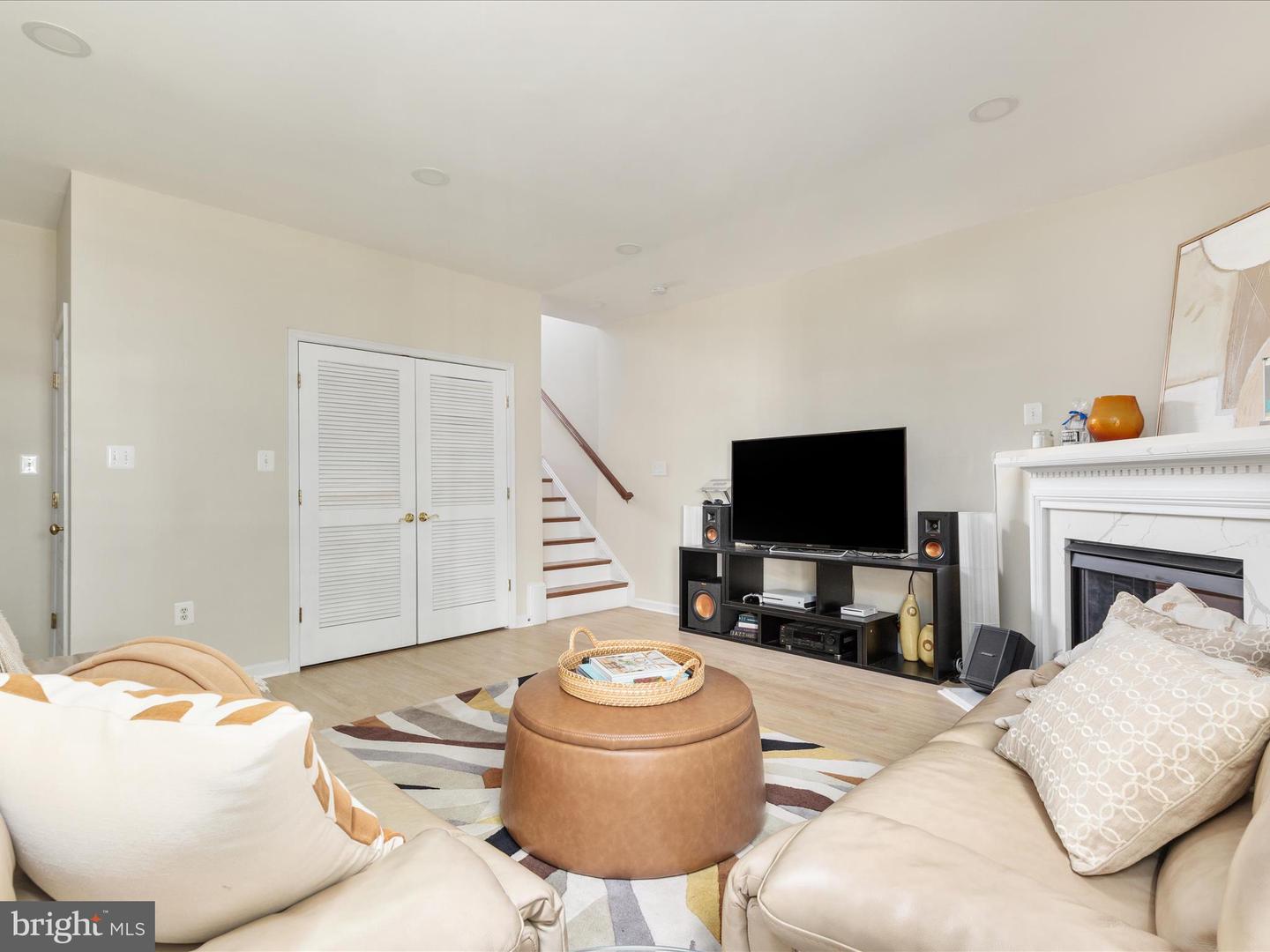 12632 HERON RIDGE DR, FAIRFAX, Virginia 22030, 3 Bedrooms Bedrooms, ,3 BathroomsBathrooms,Residential,For sale,12632 HERON RIDGE DR,VAFX2225900 MLS # VAFX2225900