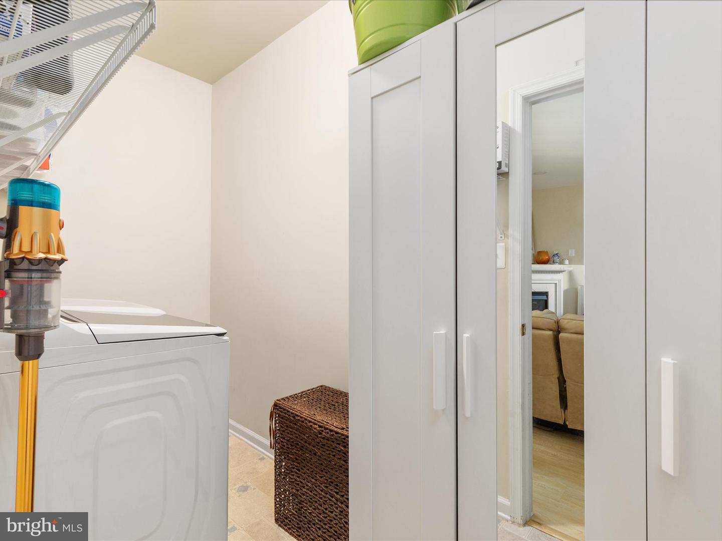 12632 HERON RIDGE DR, FAIRFAX, Virginia 22030, 3 Bedrooms Bedrooms, ,3 BathroomsBathrooms,Residential,For sale,12632 HERON RIDGE DR,VAFX2225900 MLS # VAFX2225900