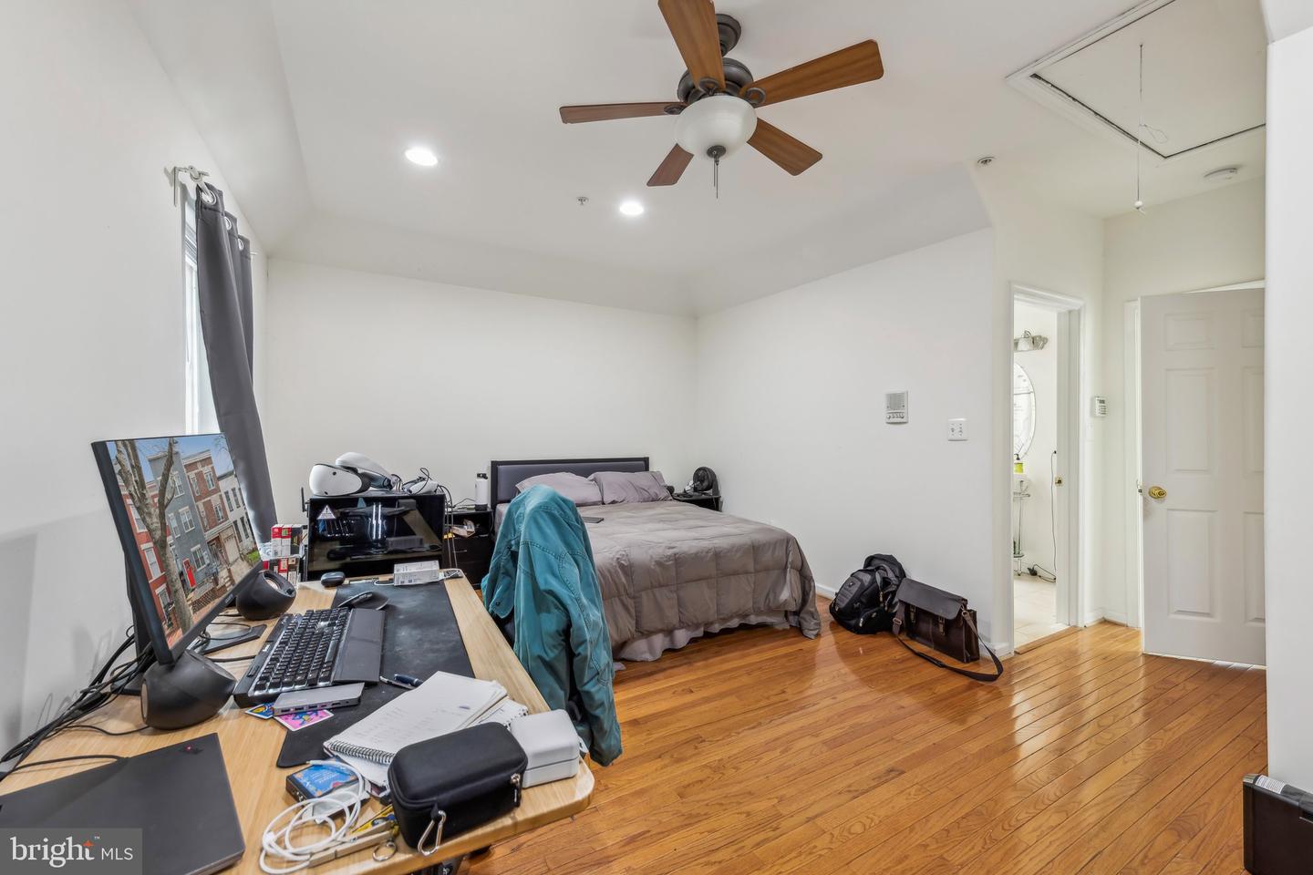 1721 5TH ST NW, WASHINGTON, District Of Columbia 20001, 1 Bedroom Bedrooms, ,1 BathroomBathrooms,Residential,For sale,1721 5TH ST NW,DCDC2188638 MLS # DCDC2188638